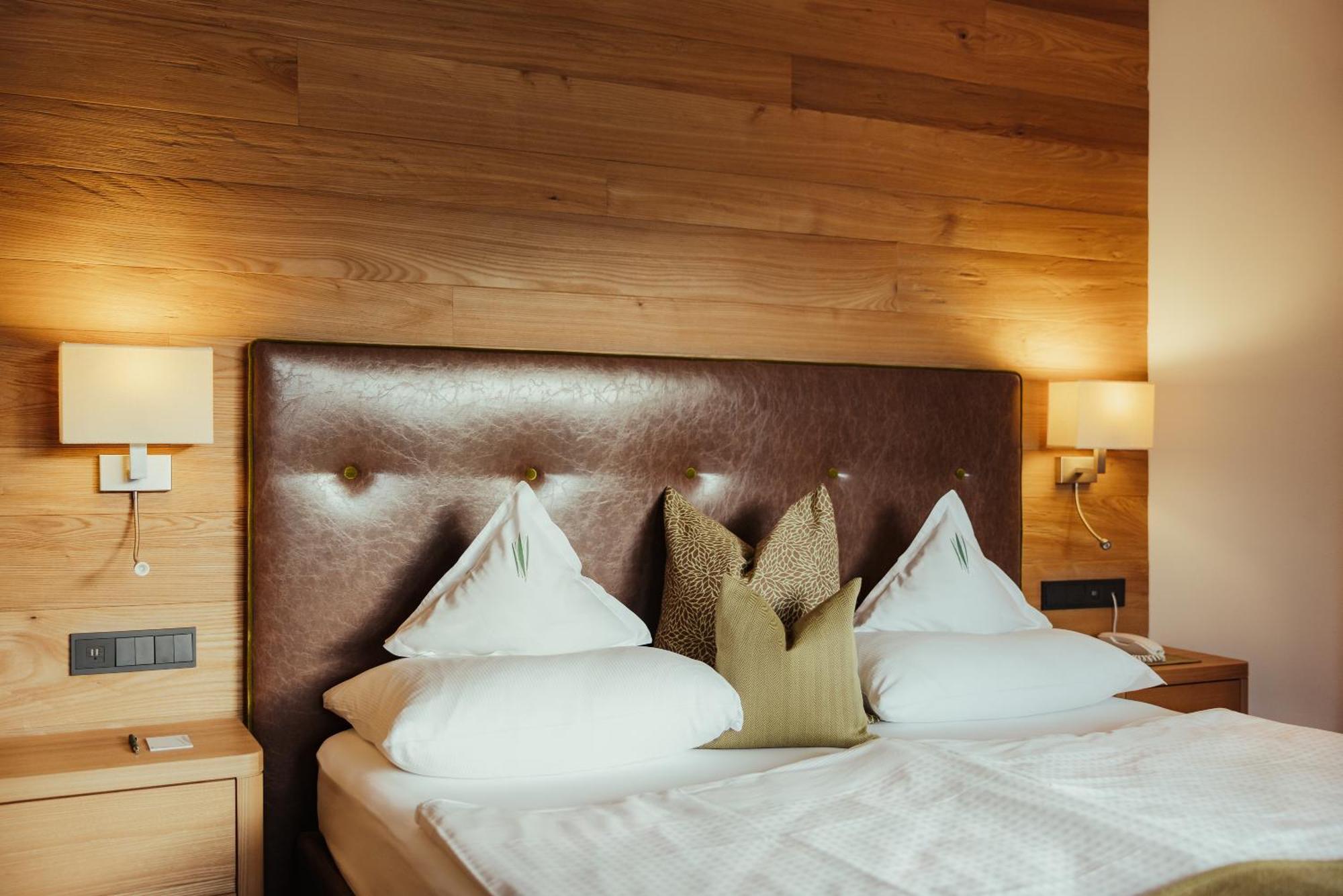 Hotel Grien Ортізеї Екстер'єр фото